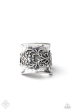Me, Myself, and IVY - Silver   Fashion Fix Glimpses of Malibu - Dec. 2020